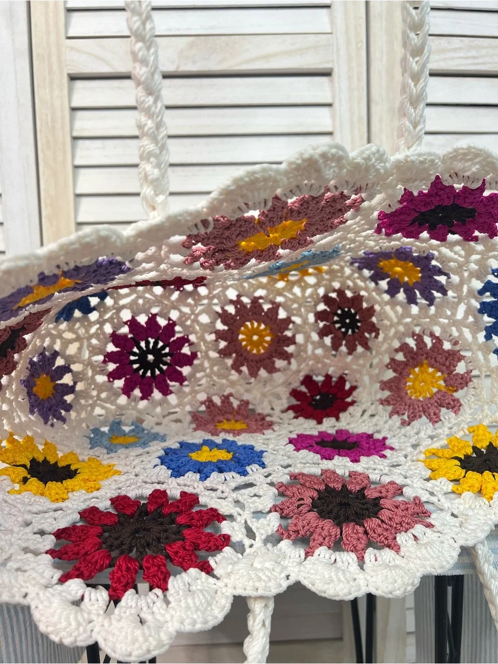 N/A crochet tote